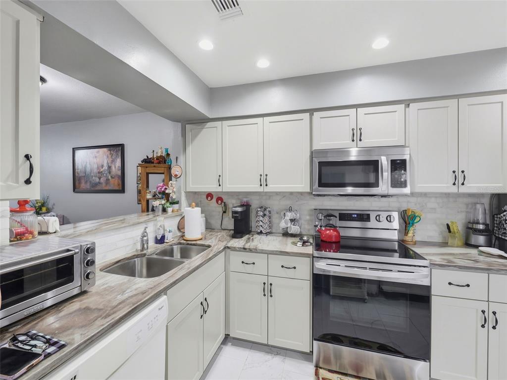 625 Northbridge Drive Altamonte Springs, FL 32714 - Photo 9 of 28