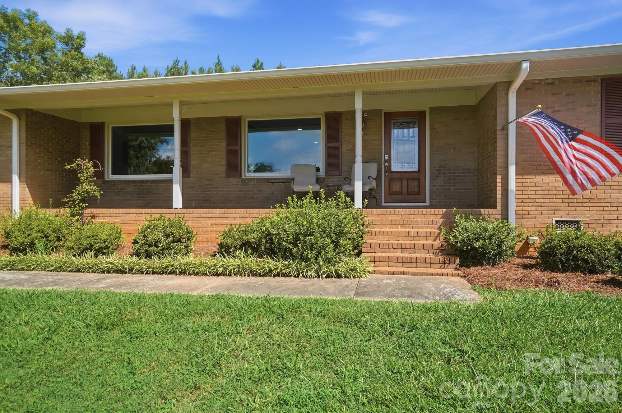 15513 Thompson Road Mint Hill, NC 28227 - Photo 3 of 41 Gallery Image 3