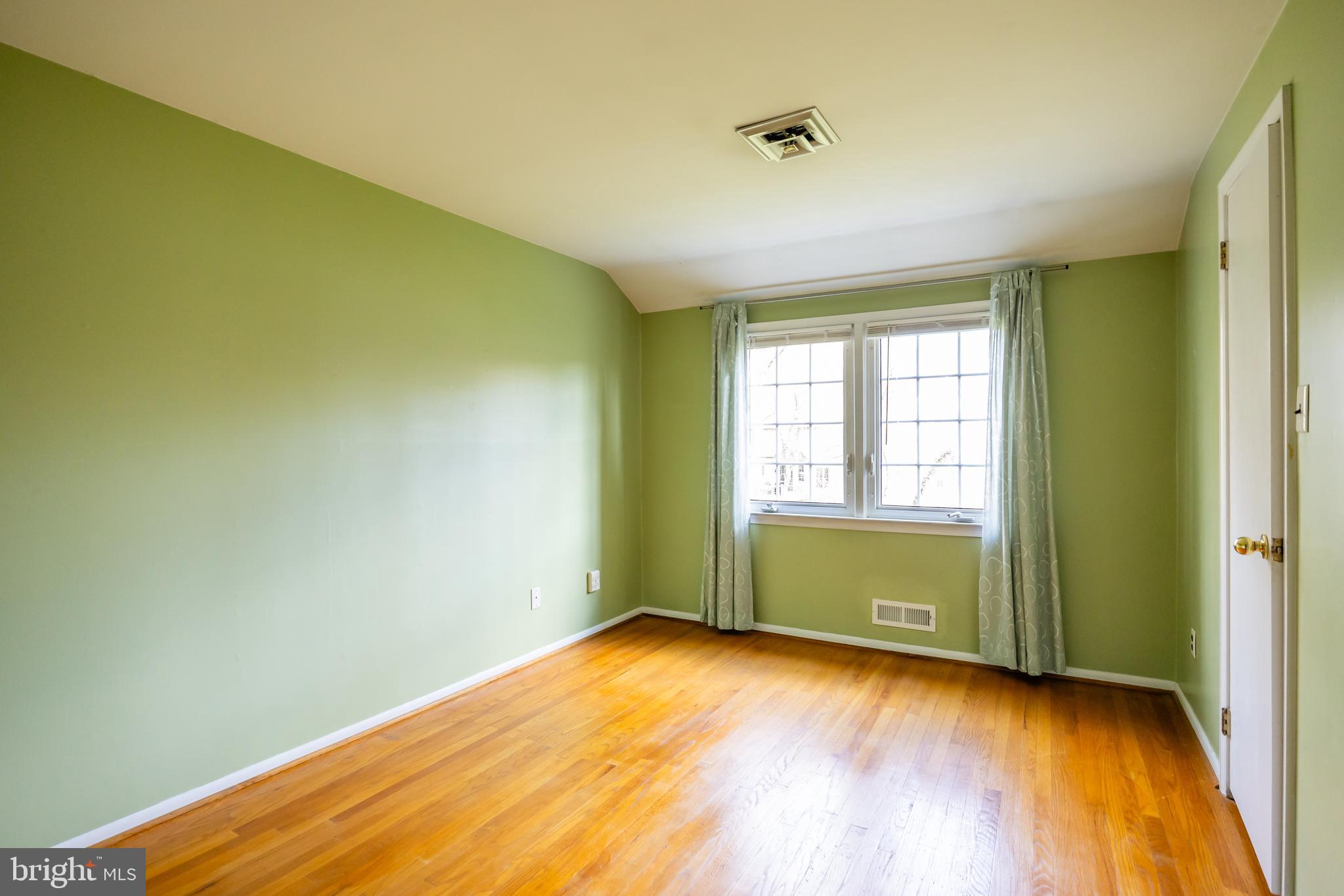 130 Barcroft Drive Cherry Hill, NJ 08034 - Photo 21 of 37