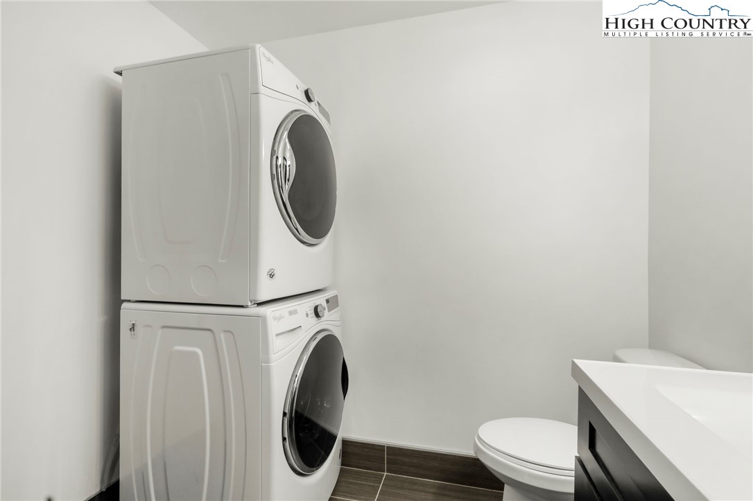 178 Brook Lane Boone, NC 28607 - Photo 17 of 48 a utility room with dryer and washer