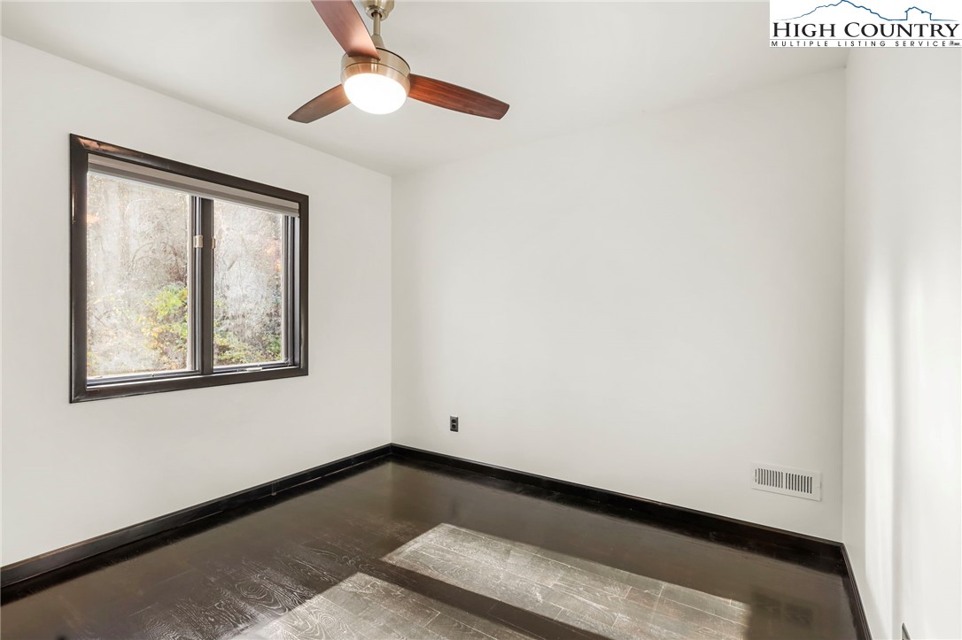 178 Brook Lane Boone, NC 28607 - Photo 35 of 48 a view of empty room with window