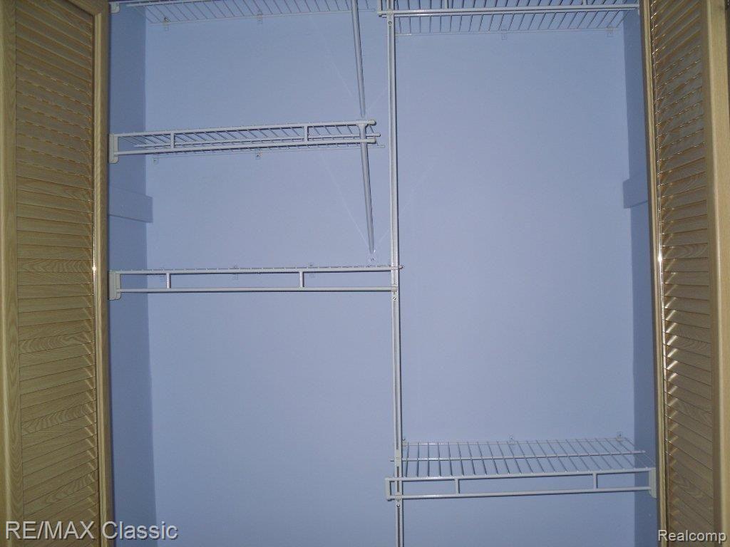 46572 Bemis Road Belleville, MI 48111 - Photo 13 of 22 ORGANIZED CLOSETS