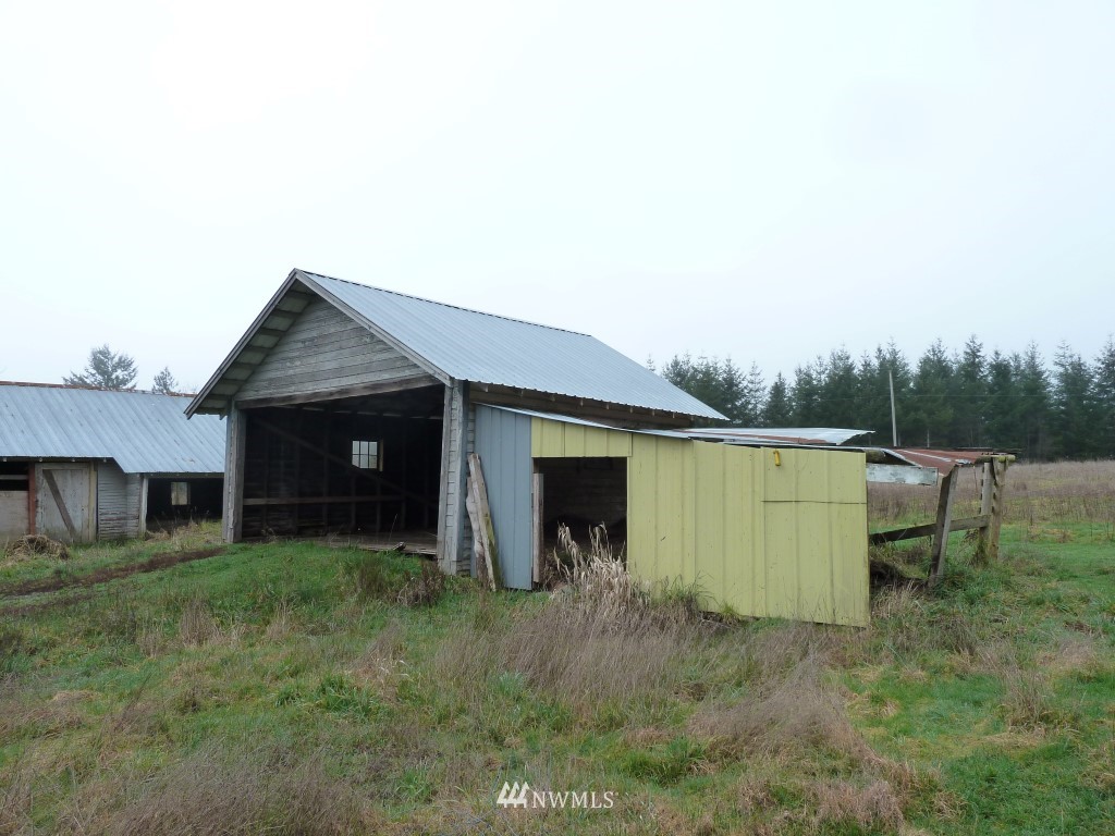 1076 King Road Winlock, WA 98596 - Photo 8 of 13