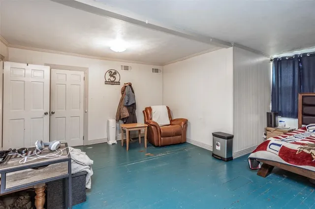 $250,000 | 1015 North Dixon Street, Gainesville, TX 76240