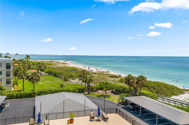 a view of building with outdoor space