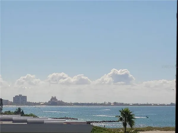 $5,500 | 7650 Bayshore Drive, Unit 401, Treasure Island, FL 33706