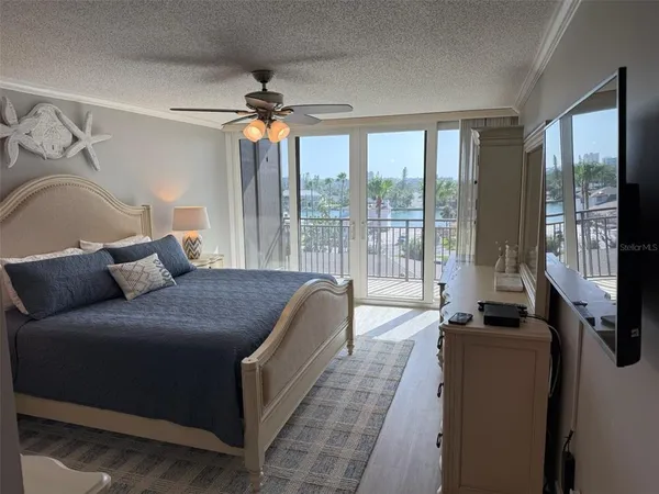 $5,500 | 7650 Bayshore Drive, Unit 401, Treasure Island, FL 33706