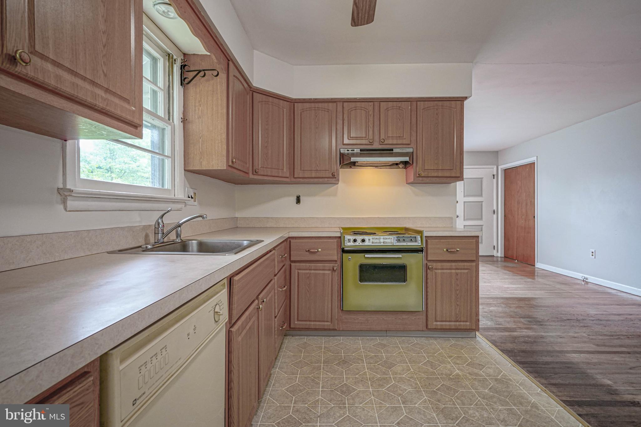 70 Walnut Street Mount Holly, NJ 08060 - Photo 16 of 42