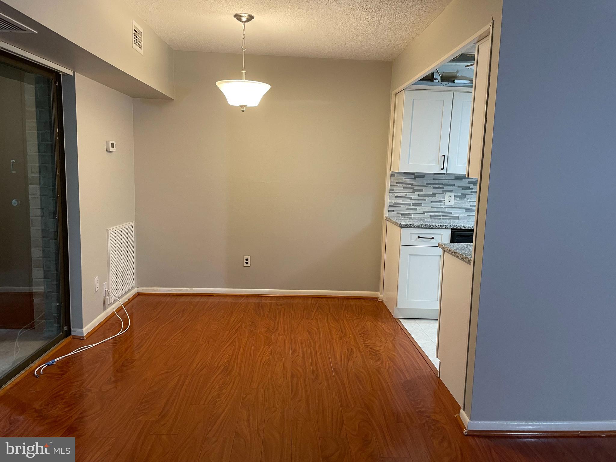 11623 Stoneview Square, Unit 11C Reston, VA 20191 - Photo 9 of 32 Dining Room