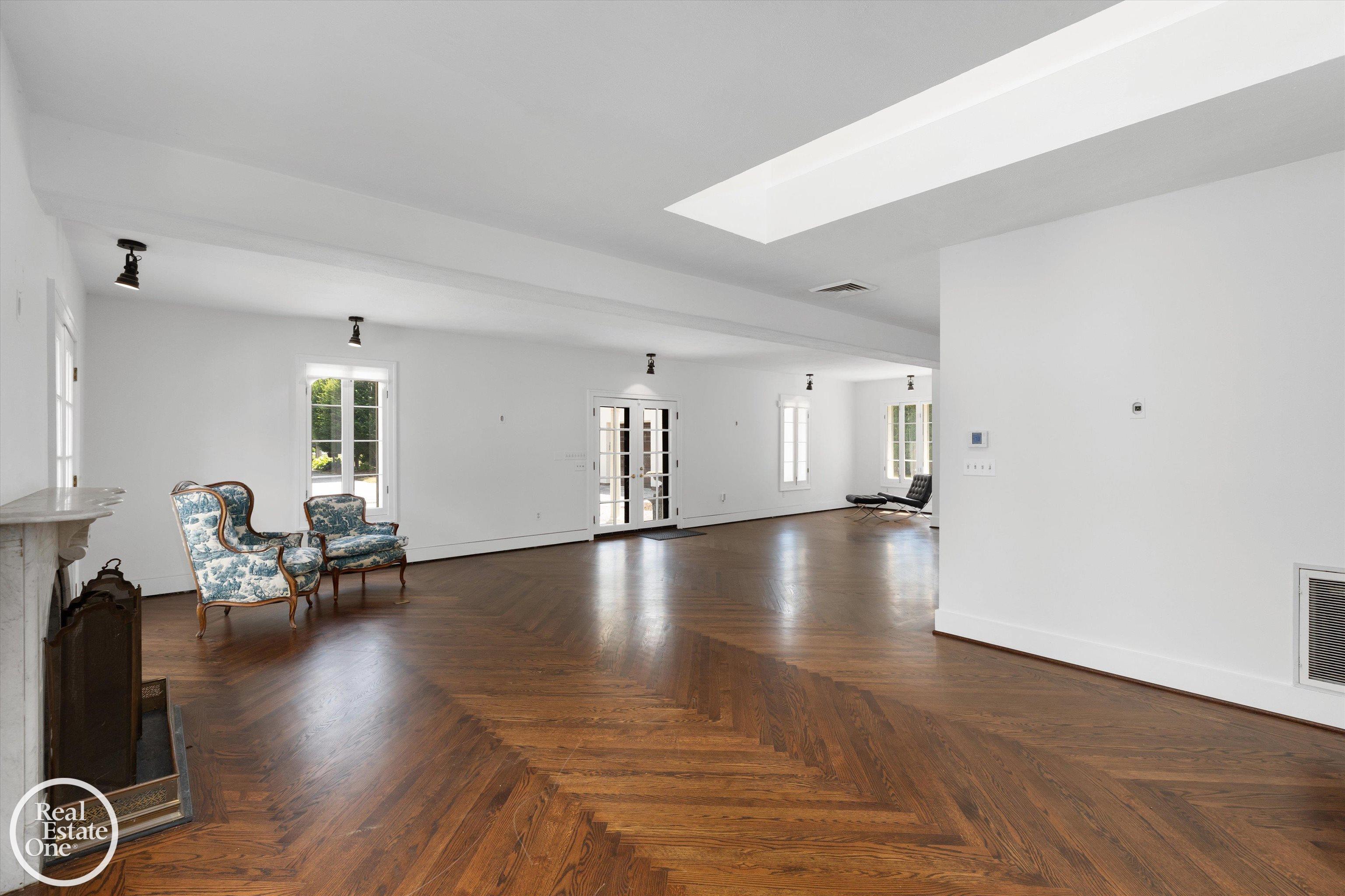 277 Lincoln Road Grosse Pointe, MI 48230 - Photo 9 of 63