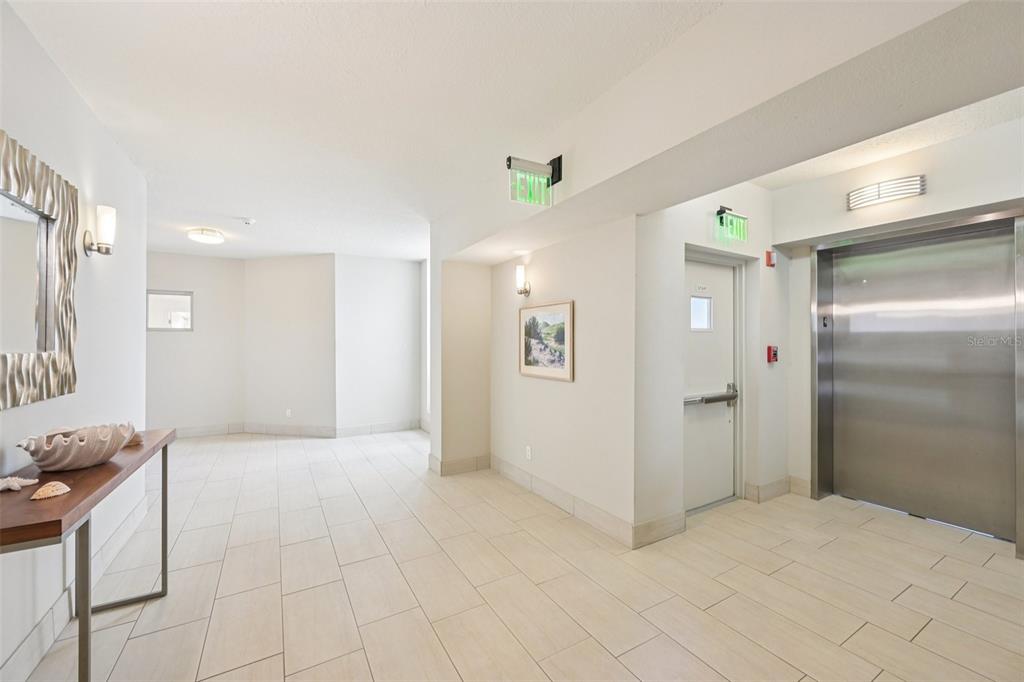 2450 Harbourside Drive, Unit 244 Longboat Key, FL 34228 - Photo 23 of 46