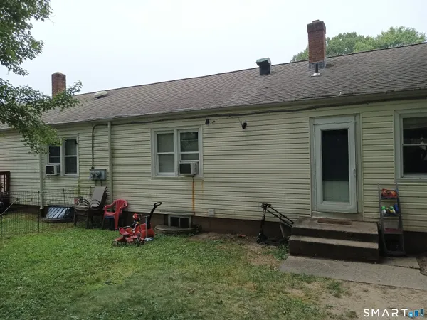 $349,000 | 33-35 Higbie Drive, East Hartford, CT 06108