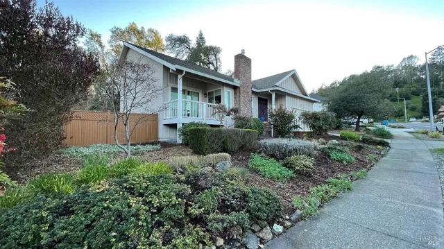 $839,900 | 3540 Sleepy Hollow Drive, Santa Rosa, CA 95404