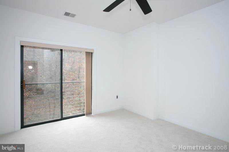 2007 Clipper Park Road, Unit 222 Baltimore, MD 21211 - Photo 4 of 18 Bedroom