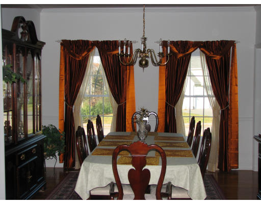 12 Buffy Road Bellingham, MA 02019 - Photo 3 of 15 a dining room with furniture and window