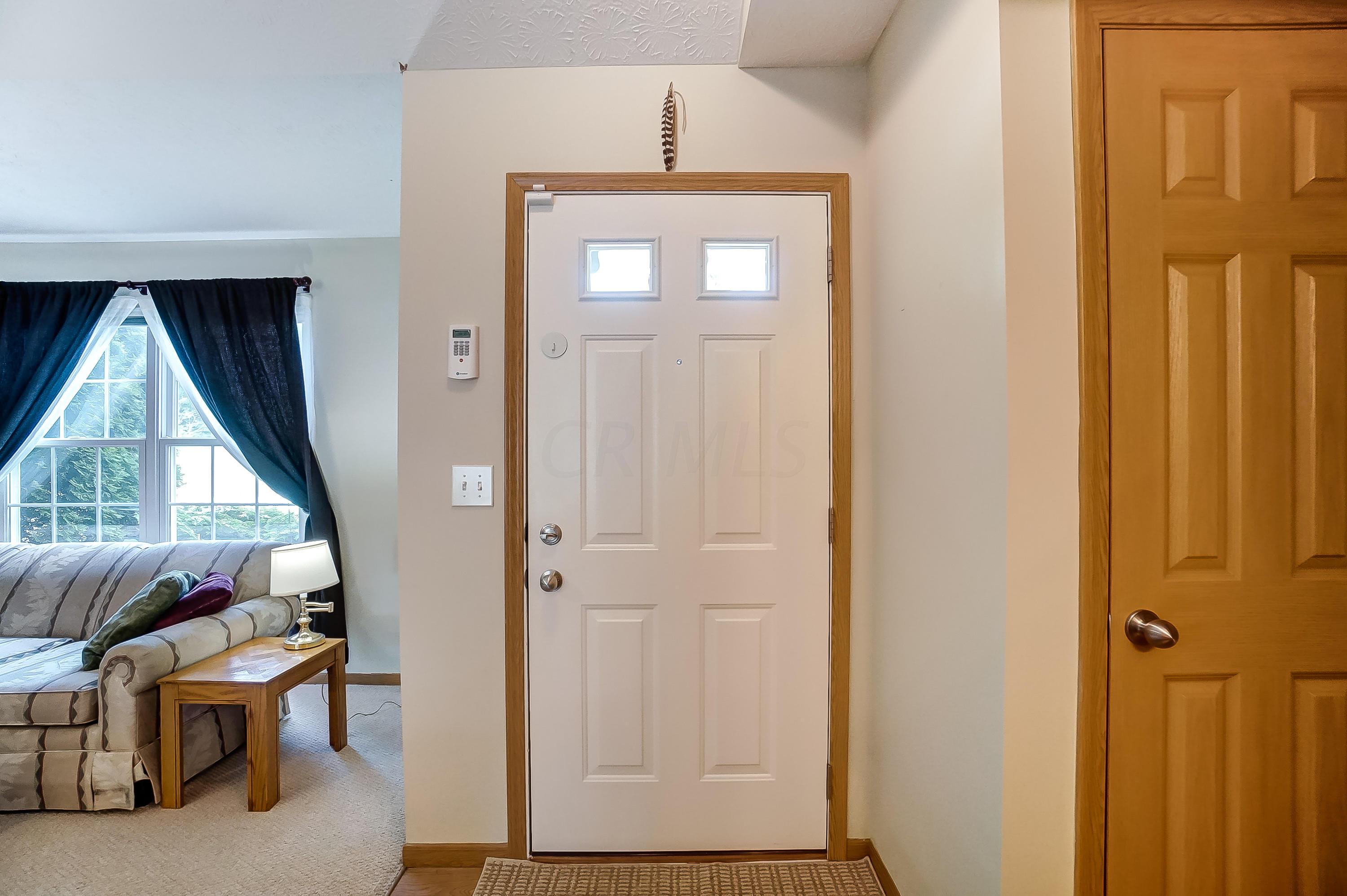 3006 East Powell Road Columbus, OH 43240 - Photo 3 of 30 Gallery Image 3