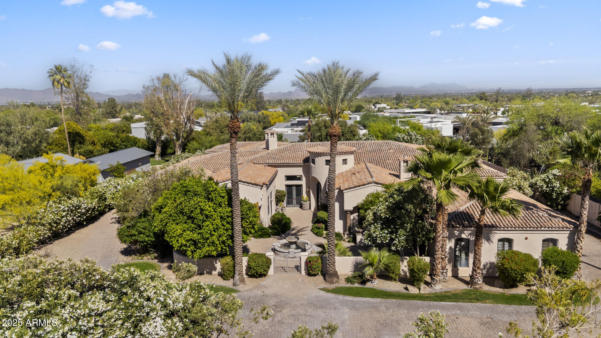 5615 North Invergordon Rd  