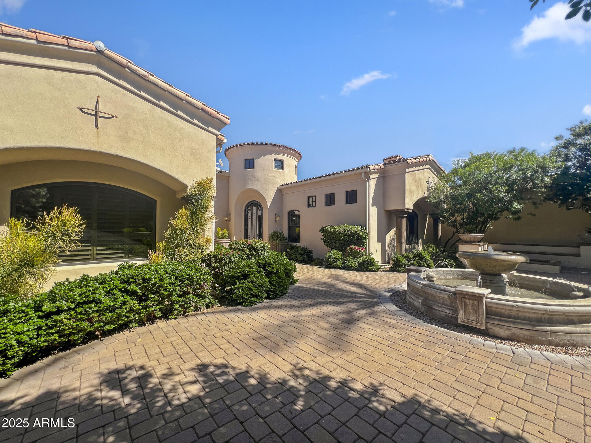 5615 North Invergordon Road Paradise Valley, AZ 85253 - Photo 27 of 95 27) 56673-6811019d2e824