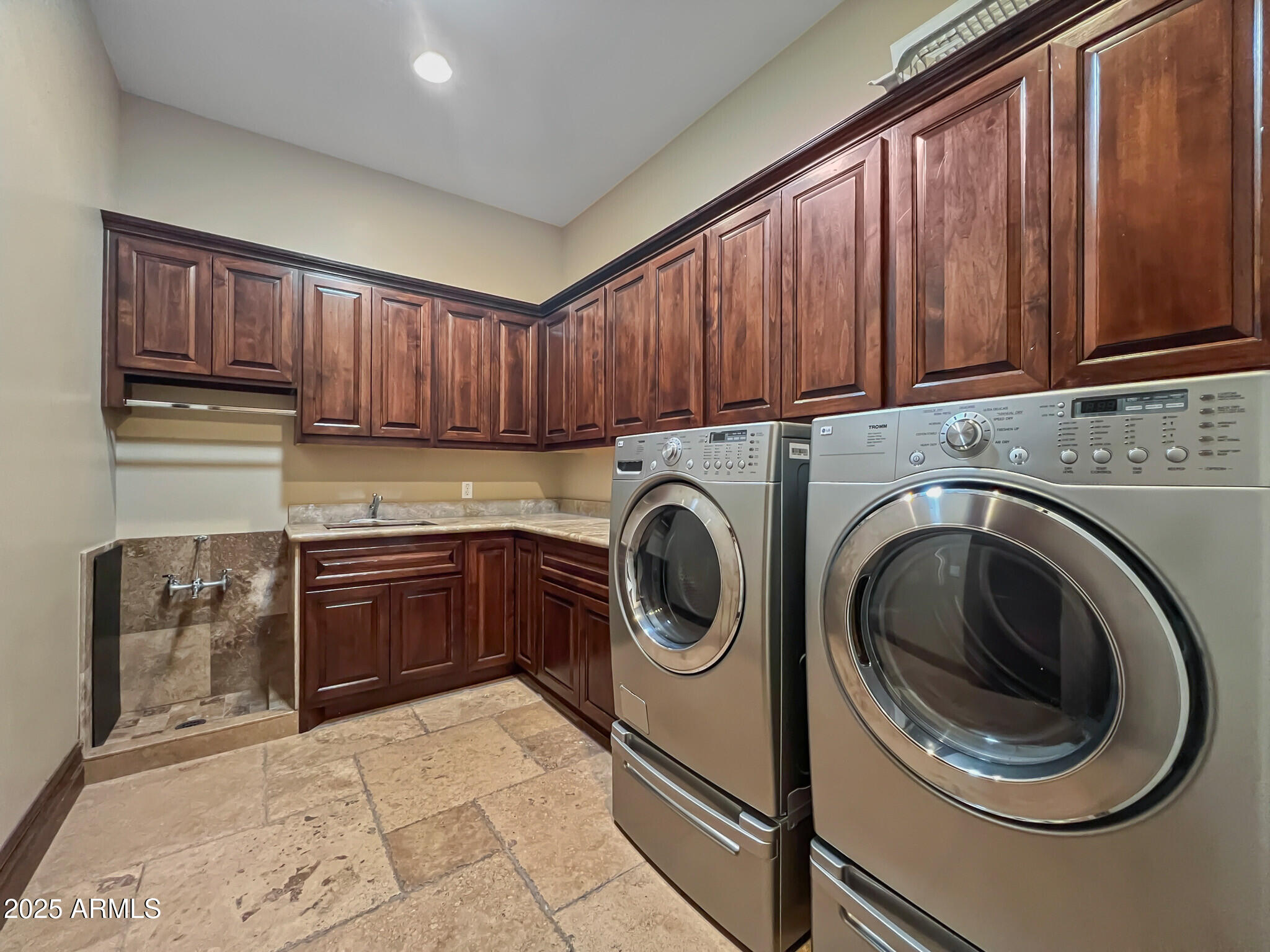 5615 North Invergordon Road Paradise Valley, AZ 85253 - Photo 51 of 95 51) 56673-681101ca0167c