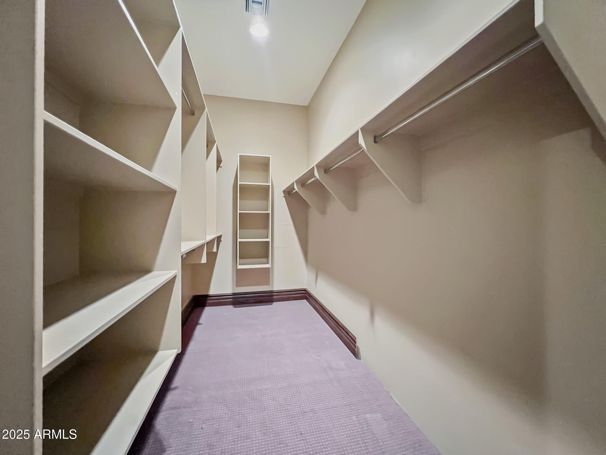 5615 North Invergordon Road Paradise Valley, AZ 85253 - Photo 53 of 95 53) 56673-681101cadee34