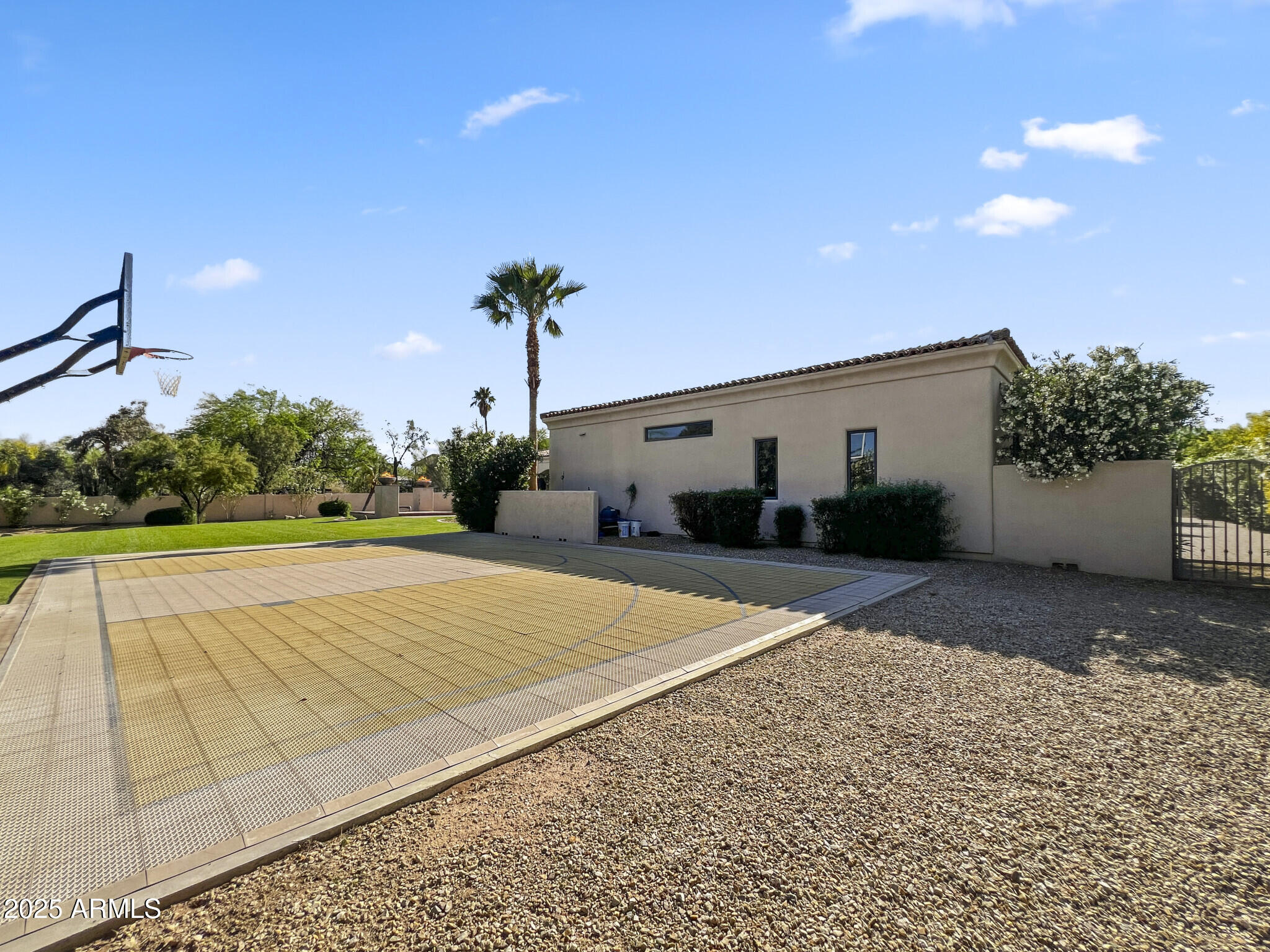 5615 North Invergordon Road Paradise Valley, AZ 85253 - Photo 76 of 95 76) 56673-681101f763bad