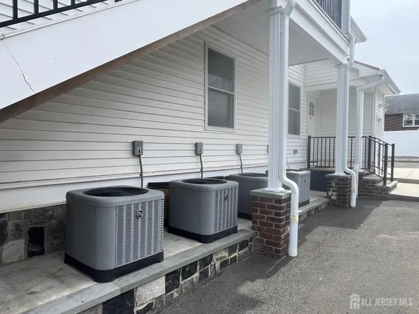 $2,100 | 16 East Kupsch Street, Unit C, Sayreville, NJ 08872