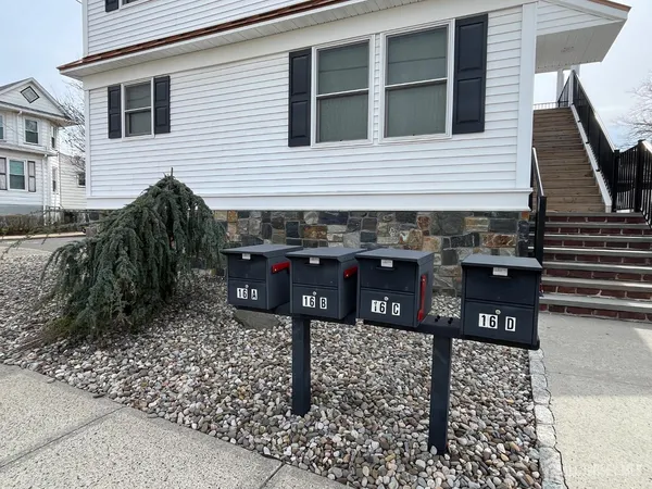 $2,100 | 16 East Kupsch Street, Unit C, Sayreville, NJ 08872