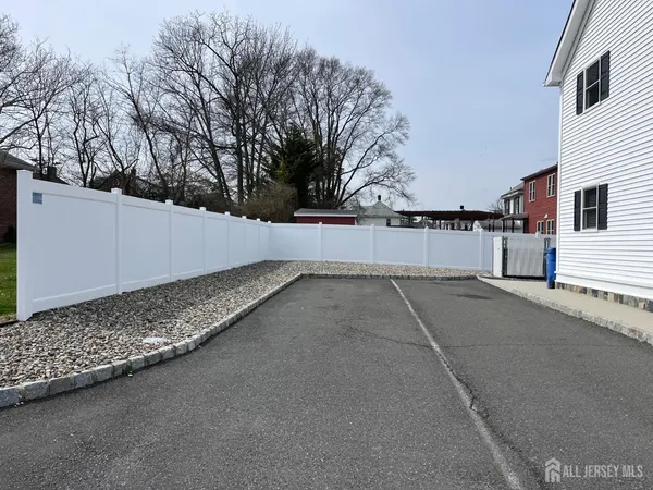 $2,100 | 16 East Kupsch Street, Unit C, Sayreville, NJ 08872