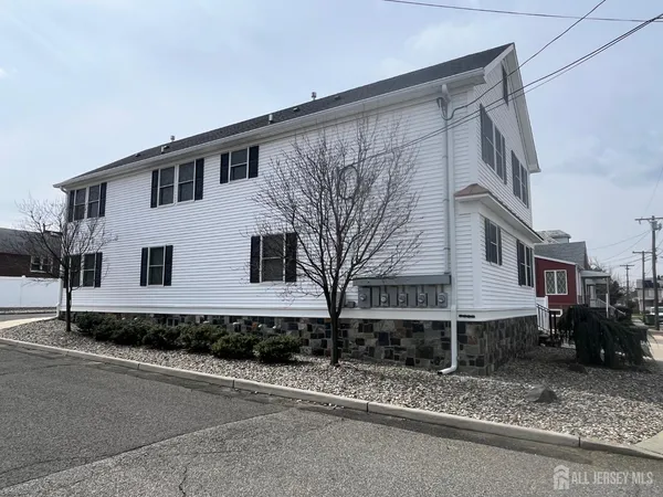 $2,100 | 16 East Kupsch Street, Unit C, Sayreville, NJ 08872