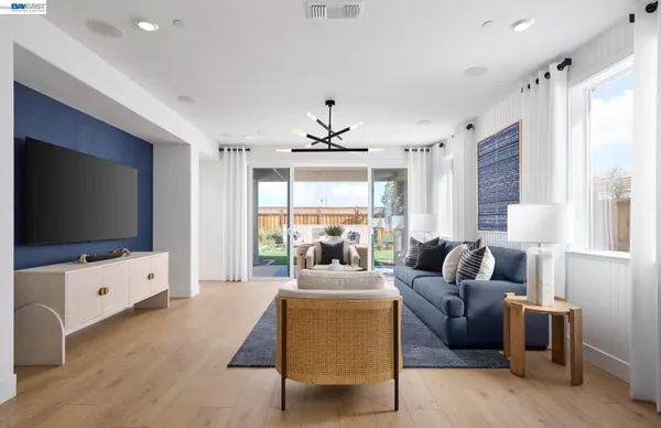 $505,630 | 17942 Glen Arbor Way, Lathrop, CA 95330
