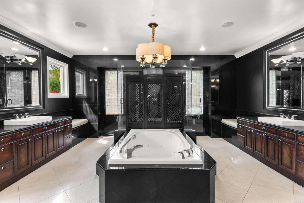 7345 Vista Rancho Court Rancho Santa Fe, CA 92091 - Photo 34 of 60