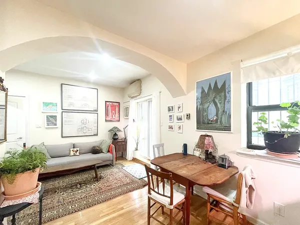 $4,800 | 257 West 91st Street, Unit GR | Upper West Side