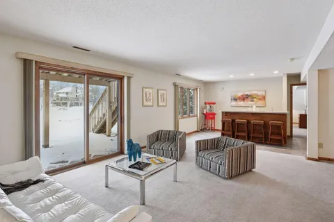 $950,000 | 11824 Welters Way, Eden Prairie, MN 55347
