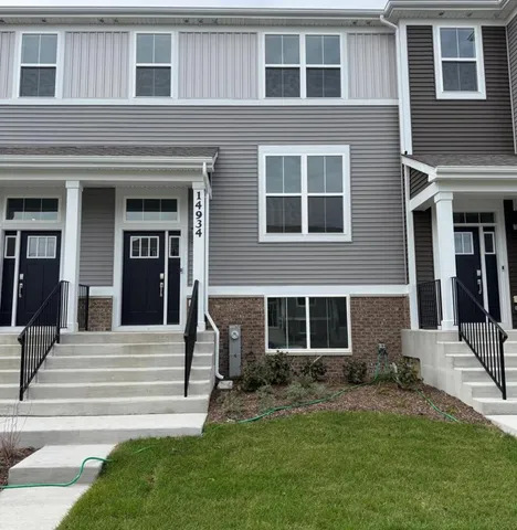 $2,700 | 14934 South Dyer Lane, Plainfield, IL 60544