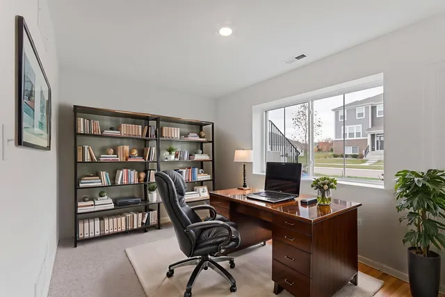 $2,600 | 14934 South Dyer Lane, Plainfield, IL 60544