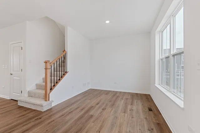 $2,600 | 14934 South Dyer Lane, Plainfield, IL 60544