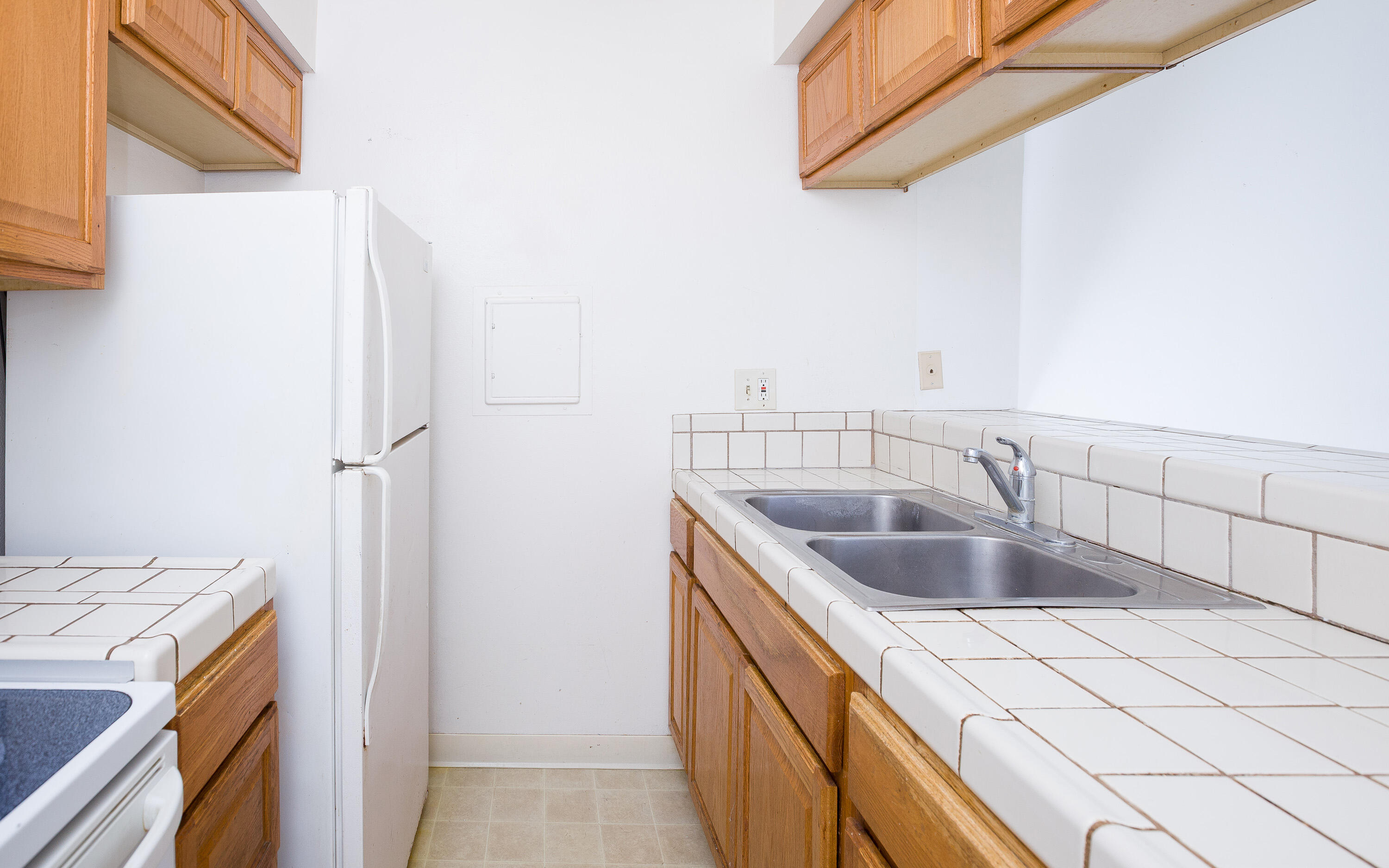 5910 Via Real, Unit 1 Carpinteria, CA 93013 - Photo 24 of 29 Kitchen Counter