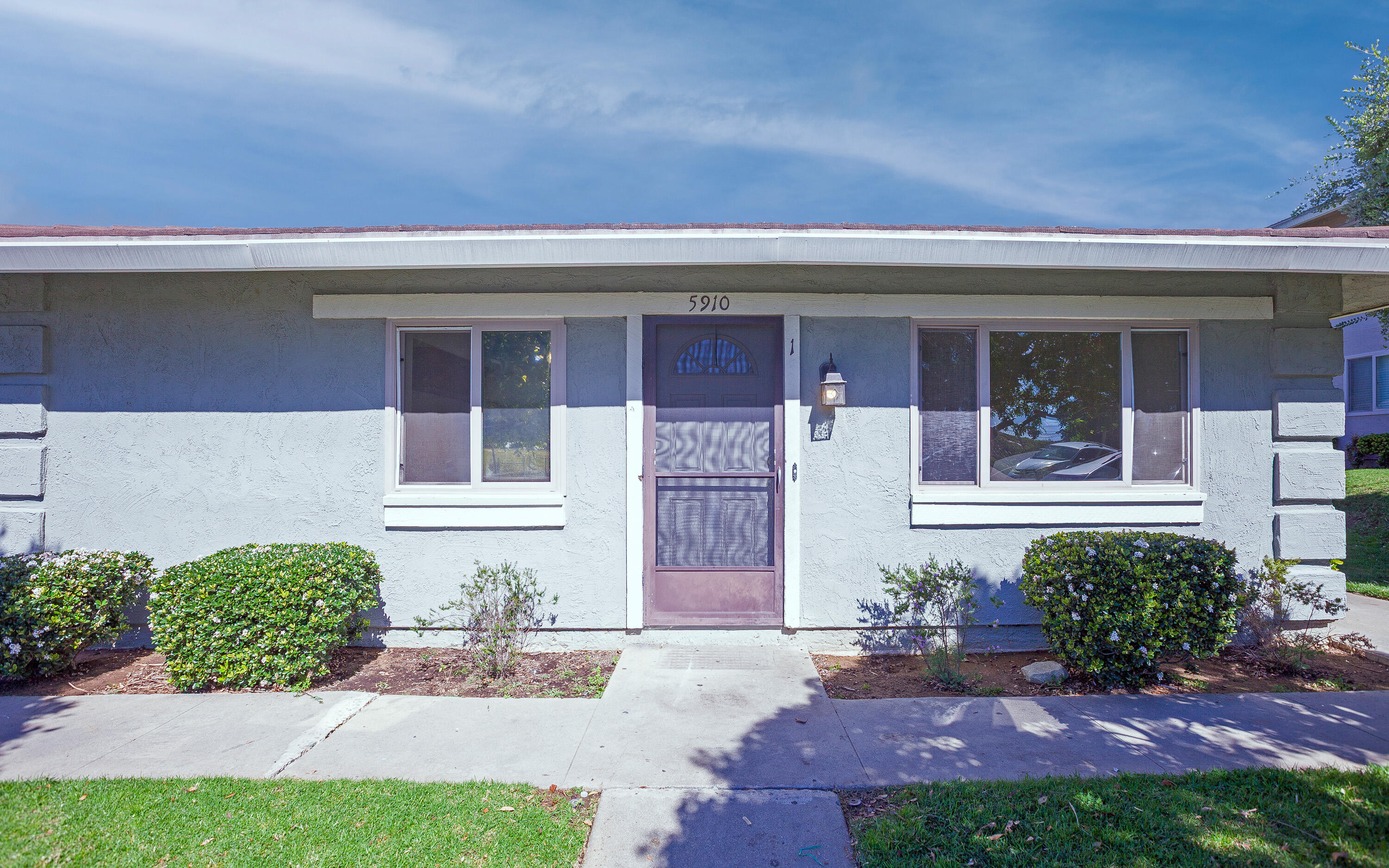 5910 Via Real, Unit 1 Carpinteria, CA 93013 - Photo 26 of 29 Front Entry