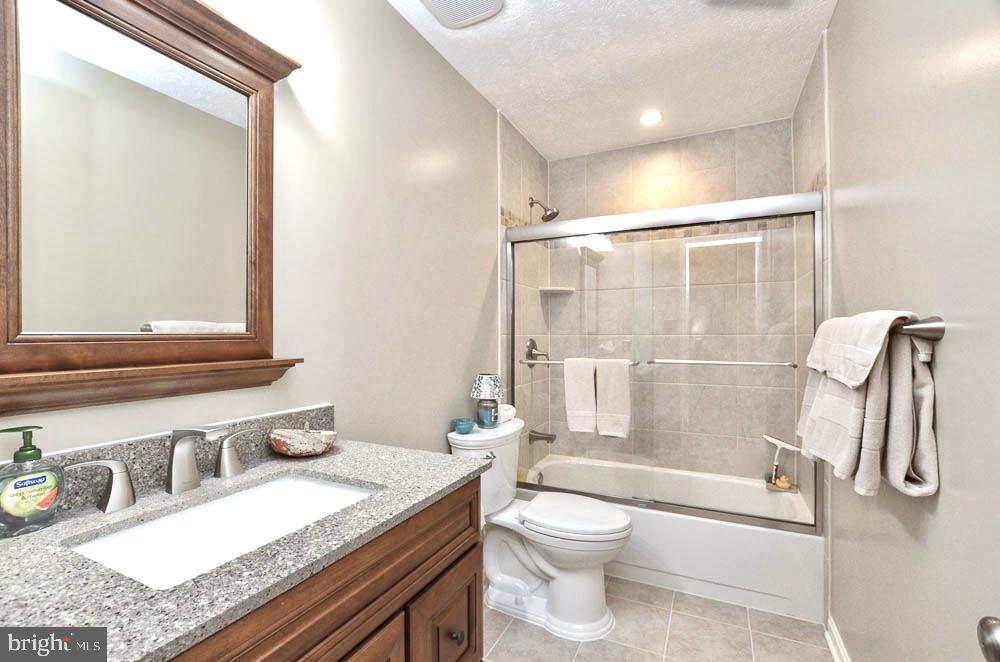 18 Carrollton Road Sterling, VA 20165 - Photo 29 of 45 Recently remodeled hall bathroom sparkles
