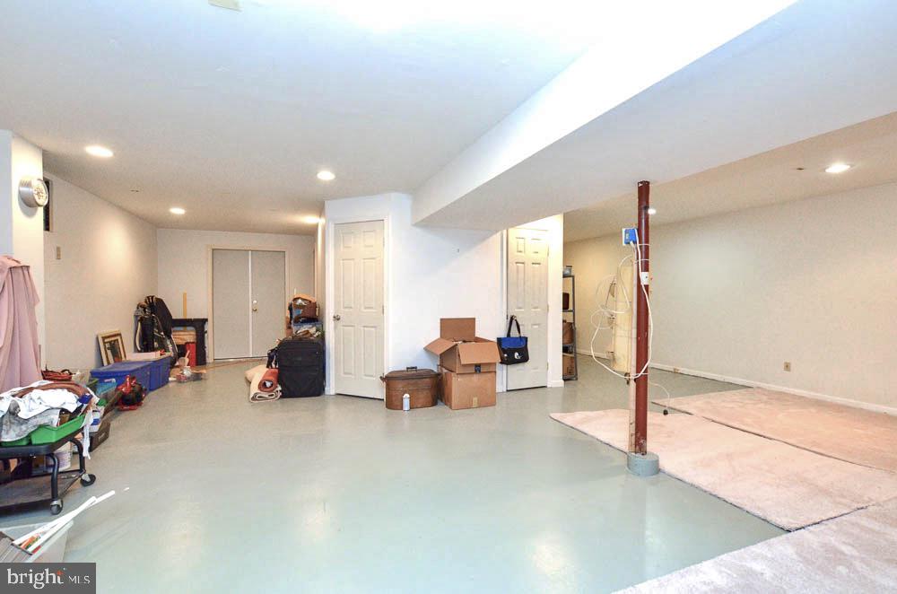 18 Carrollton Road Sterling, VA 20165 - Photo 35 of 45 Space for storage or partition additional rooms