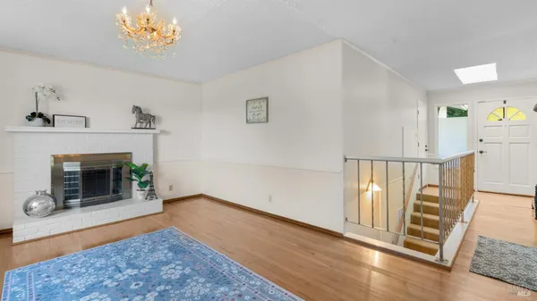 $999,000 | 1104 Birch Drive, Petaluma, CA 94952