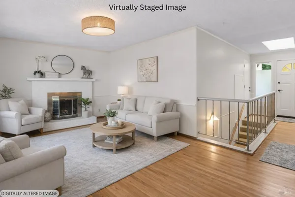 $999,000 | 1104 Birch Drive, Petaluma, CA 94952