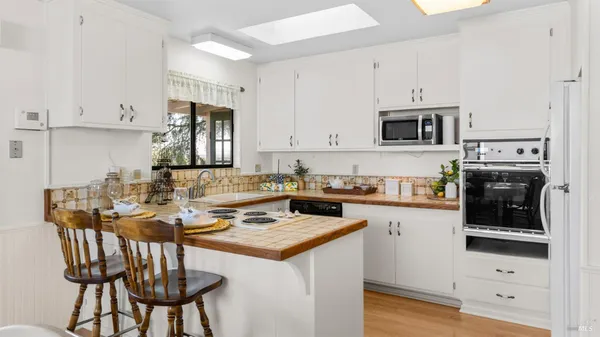 $999,000 | 1104 Birch Drive, Petaluma, CA 94952