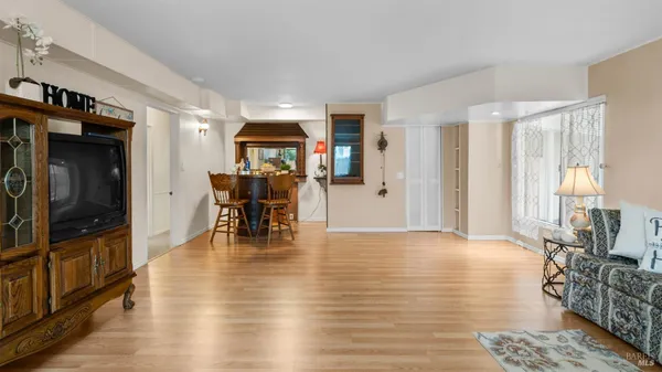 $999,000 | 1104 Birch Drive, Petaluma, CA 94952