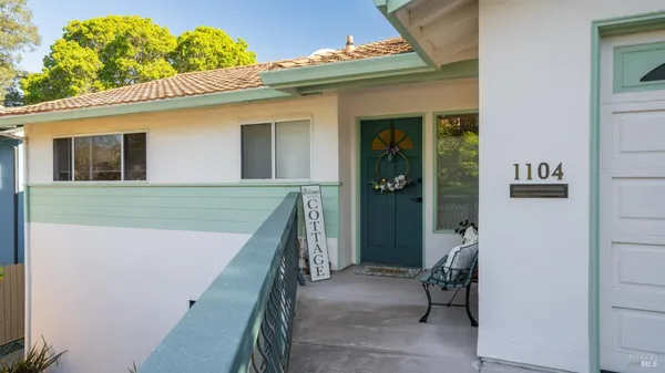 $999,000 | 1104 Birch Drive, Petaluma, CA 94952