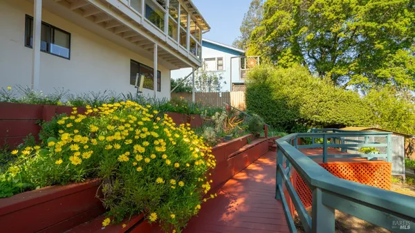 $999,000 | 1104 Birch Drive, Petaluma, CA 94952