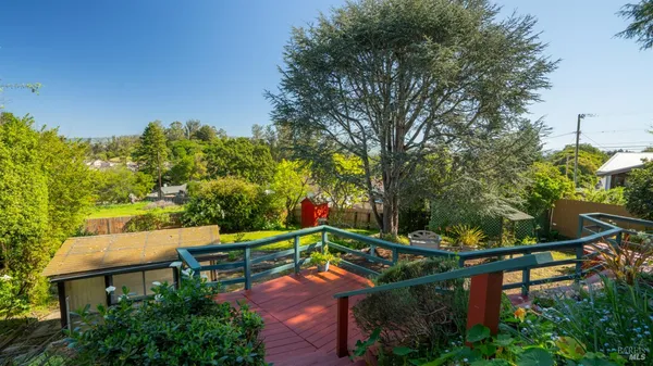 $999,000 | 1104 Birch Drive, Petaluma, CA 94952