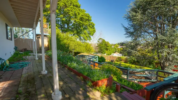$999,000 | 1104 Birch Drive, Petaluma, CA 94952