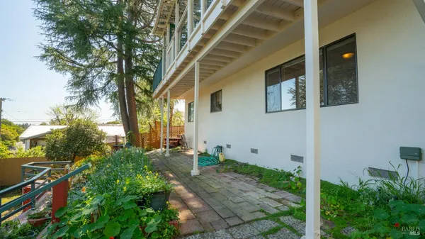 $999,000 | 1104 Birch Drive, Petaluma, CA 94952