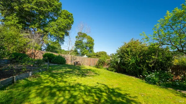 $999,000 | 1104 Birch Drive, Petaluma, CA 94952